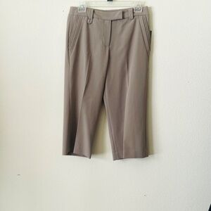 LARRY LEVINE WOMENS POLY BLEND STRETCH CAPRIS PANTS SZ 4 LIGHT TAUPE